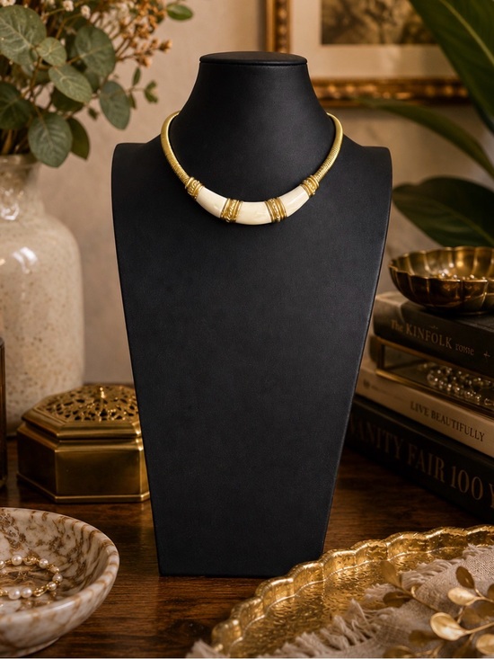 Jewelry - MONET 1980s Vintage Gold and Ivory Enamel Omega Tubogas Collar Necklace